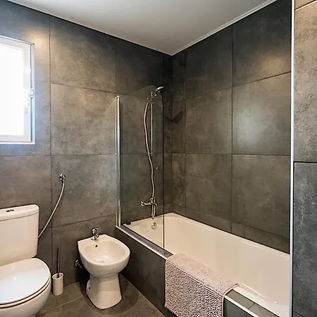 Casa Do Alto * Carvoeiro (Lagoa)