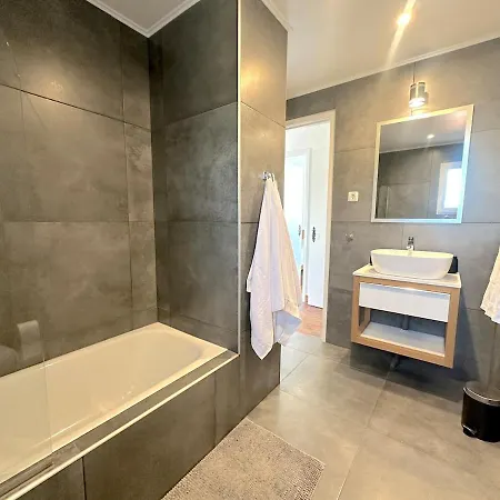 Casa Do Alto Carvoeiro (Lagoa)